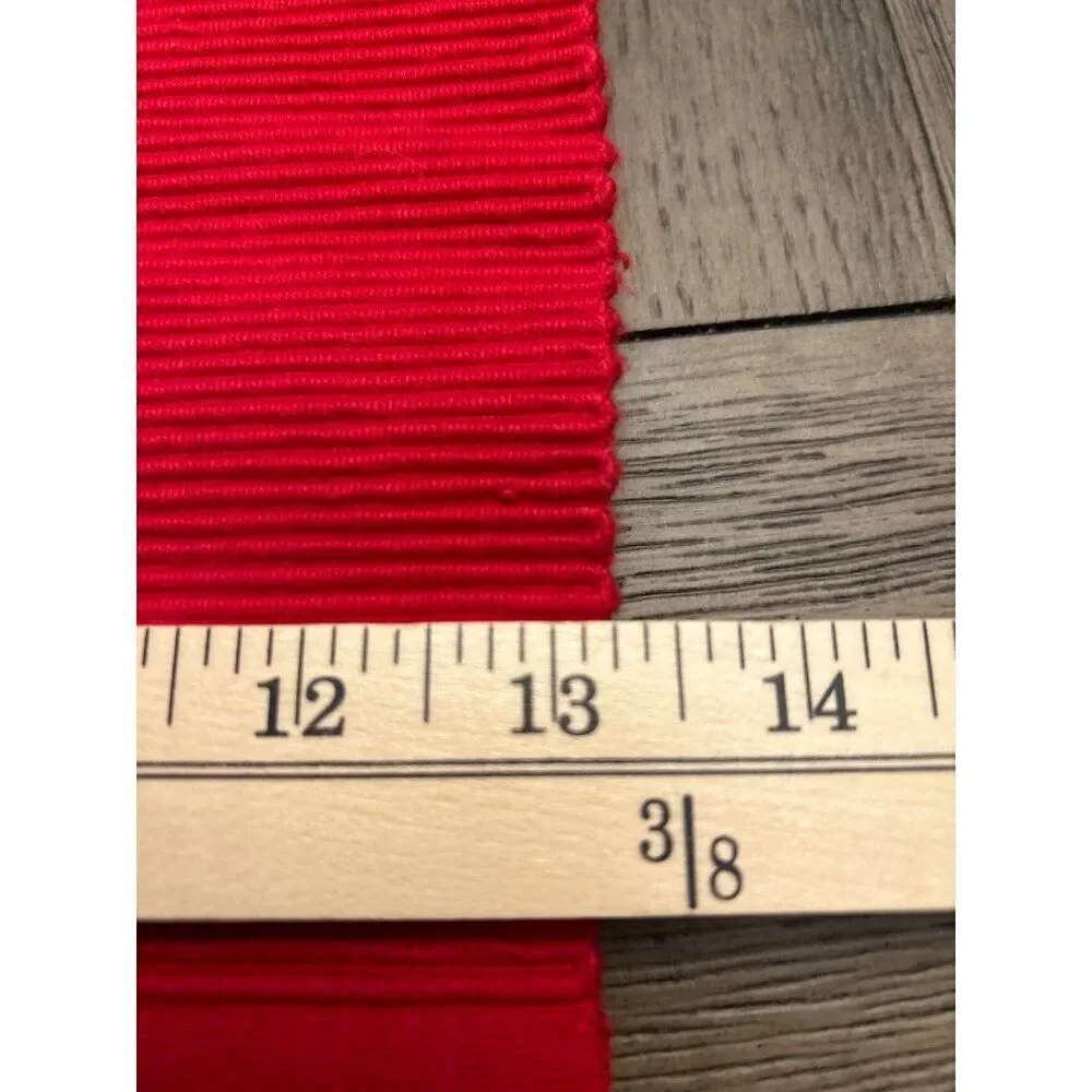 Set Of 4 Red Ribbed Fabric Placemats 13